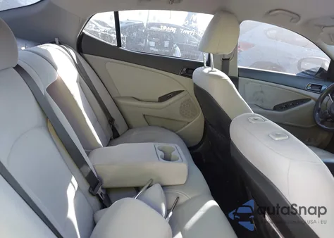 2015 Kia Optima Lx z USA, uszkodzony, nr VIN 5XXGM4A74FG366718